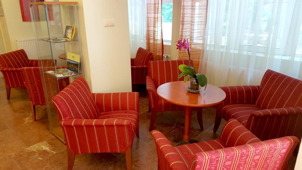 Salgo Hotel Salgótarján المظهر الخارجي الصورة